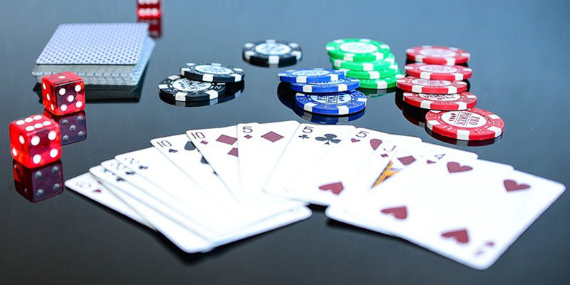 Cược thủ cần tìm hiểu rõ luật Poker để dễ dàng giành chiến thắng hơn